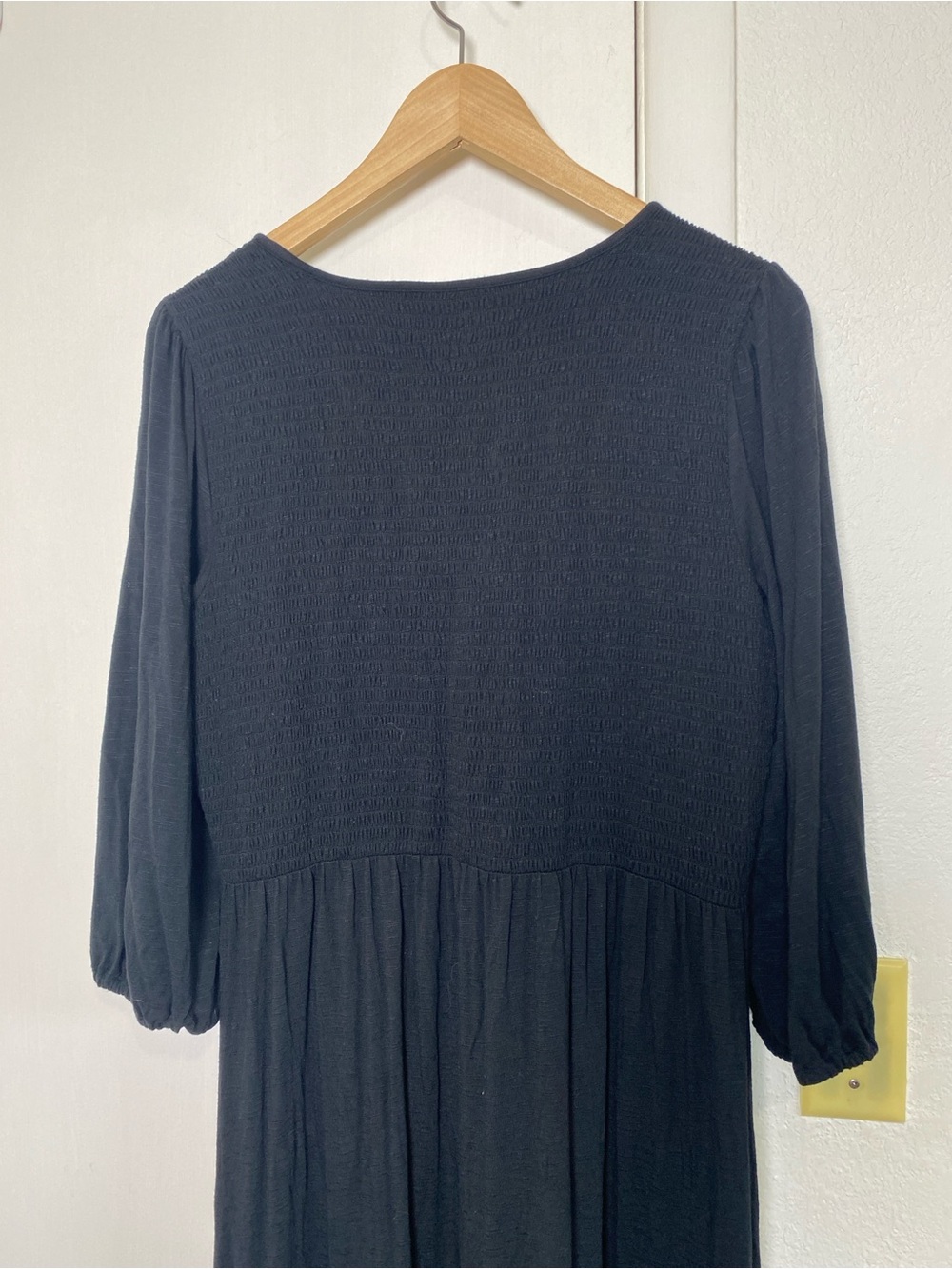 J.Jill Tiered Flounced-Hem Midi Dress Medium Black Minimalist Quiet Luxury - Picture 5 of 8